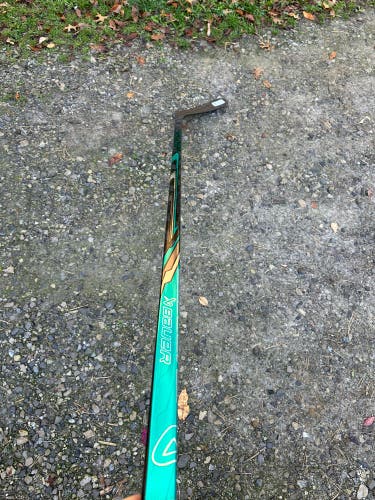 Senior Bauer fuse Right Handed Hockey Stick P92 77 Flex (New)