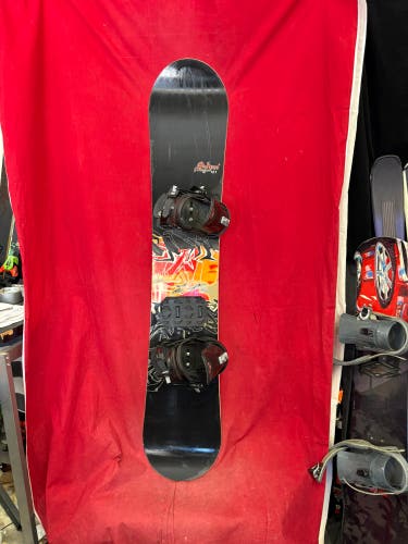 Snowboard: Rossignol Snowboard All Mountain With Bindings Directional Twin 161 cm (Used)