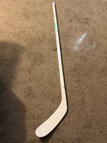 Junior CCM XF Ghost Right Handed Hockey Stick P28+1/4 40 Flex (New)