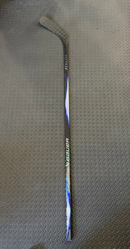 Senior Bauer Vapor Flylite Left Hand Hockey Stick P90TM 87 Flex (Used)