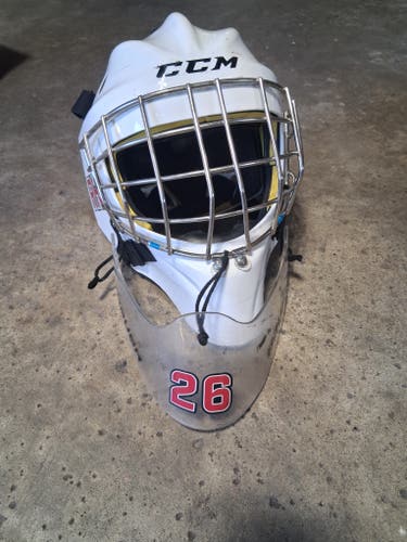 Senior Medium CCM Goalie Mask (Used)