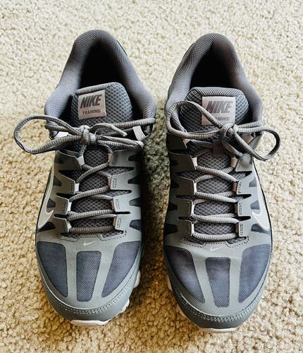 Gray Unisex Adult Size M 12.0 (W 13.0) Nike (Used)