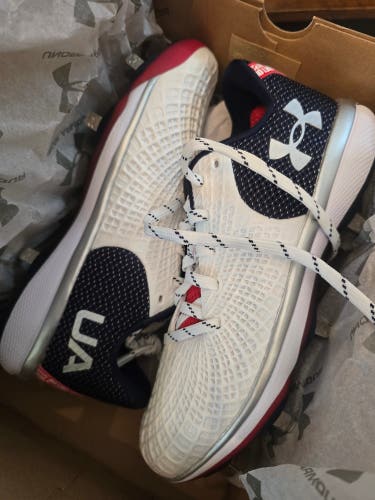 Red white blue Women's Size M 7.5 (W 8.5) Under Armour (New)