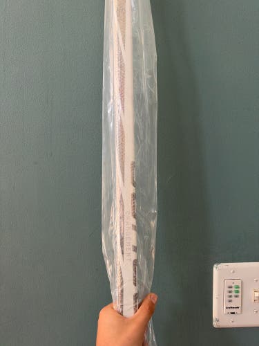 Senior Bauer Proto-R Right Handed Hockey Stick P92 65 Flex (New)