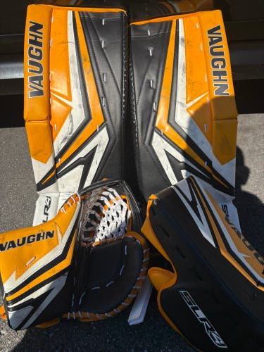 22” + 2” 2024 Vaughn SLR4 Regular Goalie Full Set (Used) Black, Yellow, and White