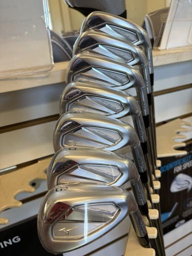 Brand New Mizuno JPX 925 Hot Metal 5 -GW W/ Modus 105 Reg Flex Steel