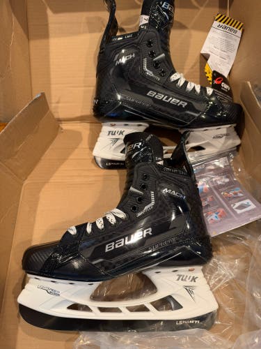 Bauer Supreme Mach Hockey Skates 7 fit 3 (New)