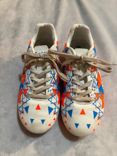 White Kids 1Y (Big Kids / Youth) Franklin Cleats (Used)