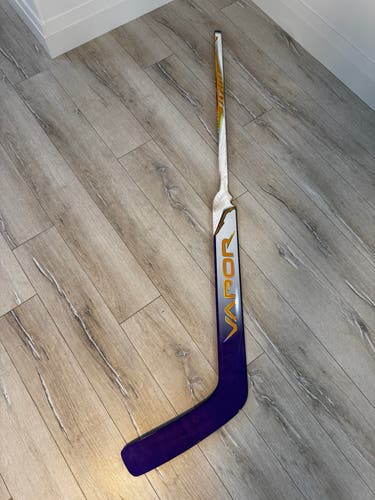 Bauer Flylite Pro Stock Goalie Stick P34 26" Minnesota State #00210
