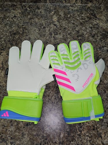 New Adidas Predator Goalkeeper Gloves Match Fingersave Size 9