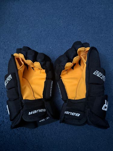 Bauer Supreme Ultrasonic Gloves 13" Pro Stock (New) Pastrnak