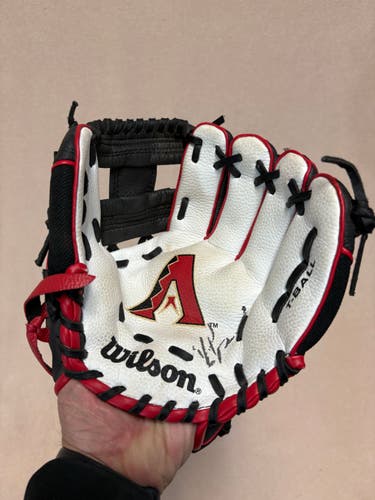 Outfield RH Wilson Baseball Glove 10" (Used)