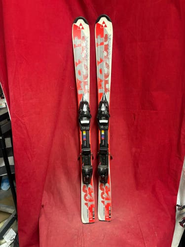Skis: Fischer Heat junior alpine skis (120 cm length) equipped with matching Fischer ski bindings,