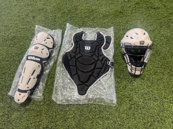 Wilson EZ Gear Kit Catcher's Set (New)
