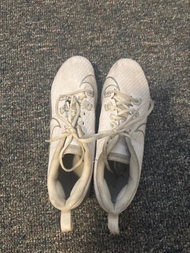 White Men's Size M 12.0 (W 13.0) Adult Nike Vapor Low Top (Used)