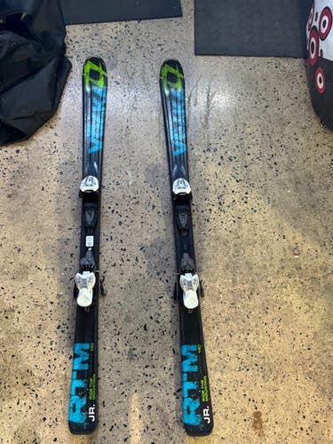Völkl RTM Jr. (Ride The Mountain) junior all-mountain skis With Bindings (Used) 140cm