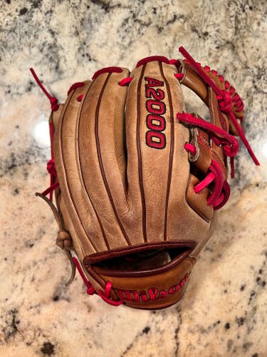 Wilson A2000 1786 RH Infield Baseball Glove 11.5" (Used)