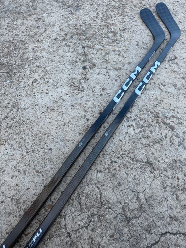 2 Pack CCM JETSPEED FT8 PRO Pro Stock Hockey Stick Grip 85 Flex P40 Left 5339