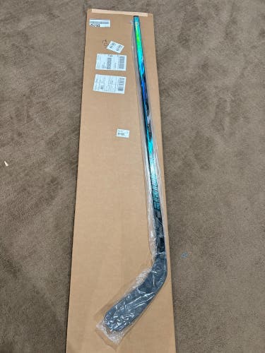 Junior Bauer Fuse Right Handed Hockey Stick P92 50 Flex (New)