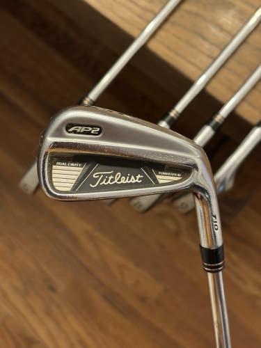 Titleist 710 AP2 Iron Set (5-9 iron)  AMT Red R300 shafts (regular)