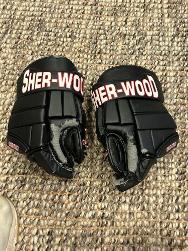 Sher-Wood Gloves 14" (Used)