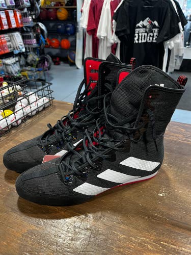 Adidas Hog 4 Boxing Boot, size  8.5