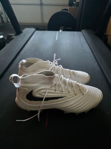 NIKE ALPHA MENACE 5 ELITE Men's Size M 11.5 FOOTBALL LACROSSE Cleats (Used)