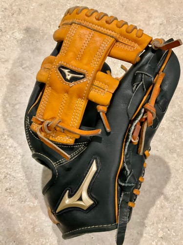 Mizuno Global Elite RHT Infield Baseball Glove 11.5" (Used)