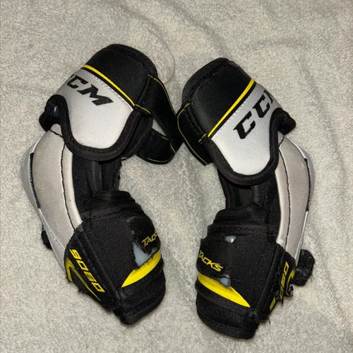 Senior Small CCM Tacks 9060 Elbow Pads
