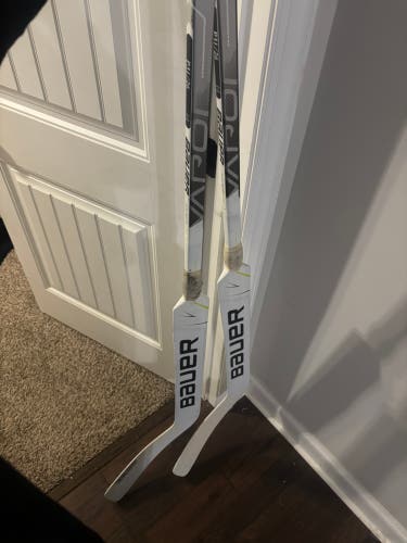 Bauer Vapor Hyperlite Full Right Goalie Stick 26" Paddle (Used)