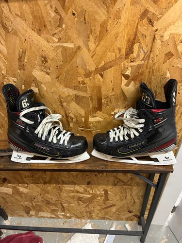 2019 Bauer Vapor 2X Pro Hockey Skates Regular Width Pro Stock 9 (Used)