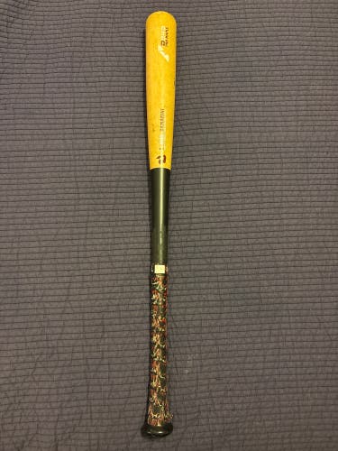 DeMarini D243 Maple Composite BBCOR Certified Bat (-3) 31" (Used)