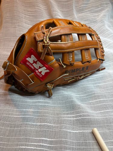 SSK Dimple 2 RH Outfield Baseball Glove 13" (Used)