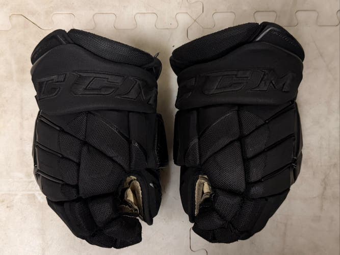 CCM JetSpeed FT1 Gloves Senior 14" Black (used)