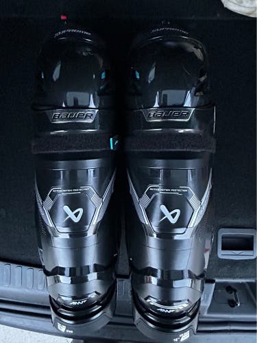 Senior Bauer Supreme F50 Pro 16" Shin Pads Pro Stock (New)