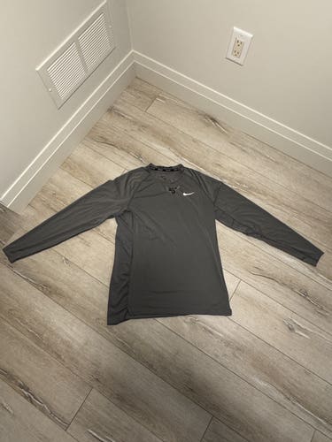 Nike Pro Dri-FIT Long-Sleeve Shirt Medium - Minnesota State