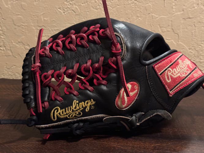Rawlings Heart of the Hide LH Pitcher's Baseball Glove 11.5" (Used)