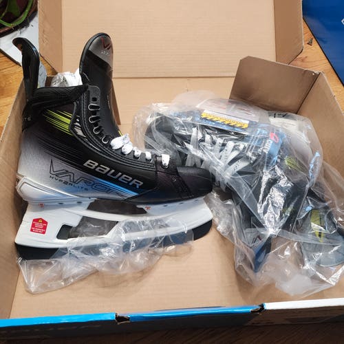Black/White 2021 Bauer Vapor Hyperlite 2 Hockey Skates Regular Width 8.5 (New)