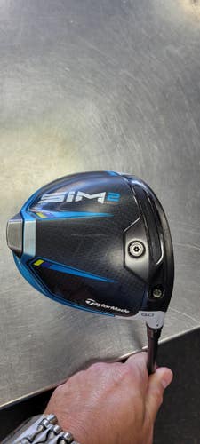 Used Taylormade SIM 2 9.0 DIAMANA SHAFT Mens Driver RH 9.0 Degree 11497-S000162738