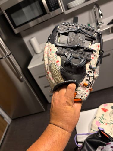 RH Baseball Glove 11.5" (New)