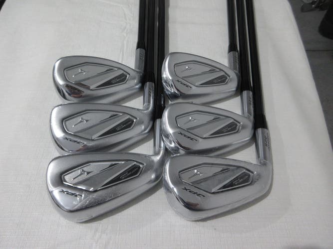 Left-Handed Mizuno JPX-925 Hot Metal Pro Iron Set - Stiff Graphite -0.5" Short