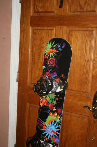 Women's Roxy Snowboard All Mountain 150 cm with Ride Bindings Medium