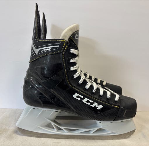 2020 CCM Super Tacks 9350 Hockey Skates Regular Width 7 (Used)