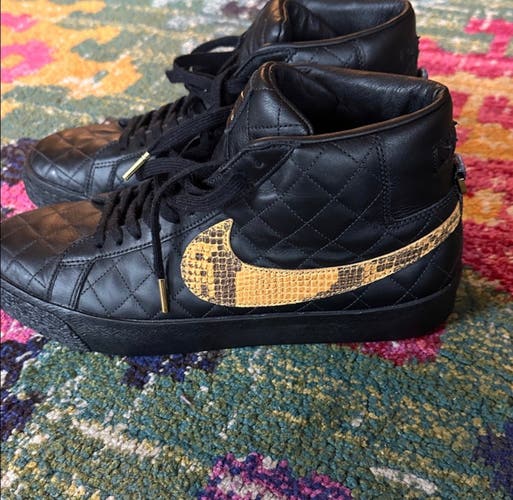 Men's Nike SB Blazer Mid QS Supreme Black