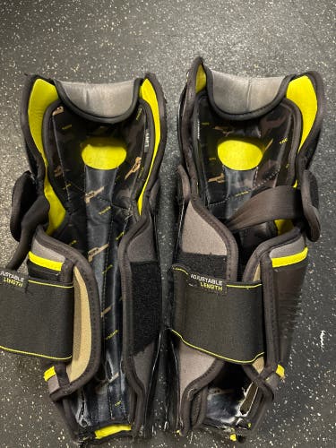 Senior CCM AS 580 15" Shin Pads (Used)