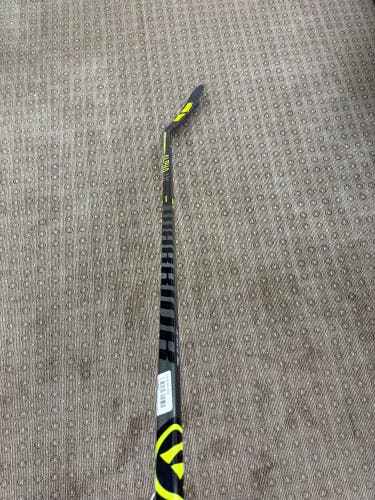NEW Intermediate Warrior Alpha LX 20 Right M88 55 Flex Hockey Stick