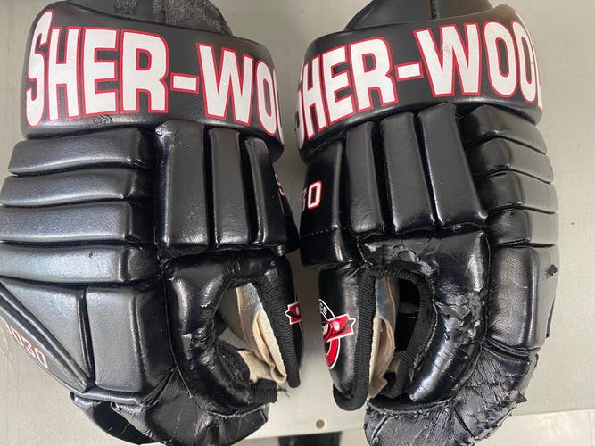 Sher-Wood 9030 Gloves 13" (Used)