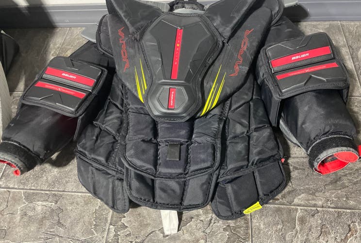 Bauer Vapor Hyperlite 2 XS Goalie Chest Protector