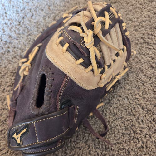 Mizuno RH First Base Franchise Baseball Glove 12.5" Nice. Game Ready Glove