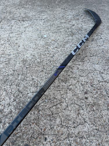 CCM JETSPEED FT8 PRO Dressed Pro Stock Hockey Stick Grip P90M 85 Flex Right 4765